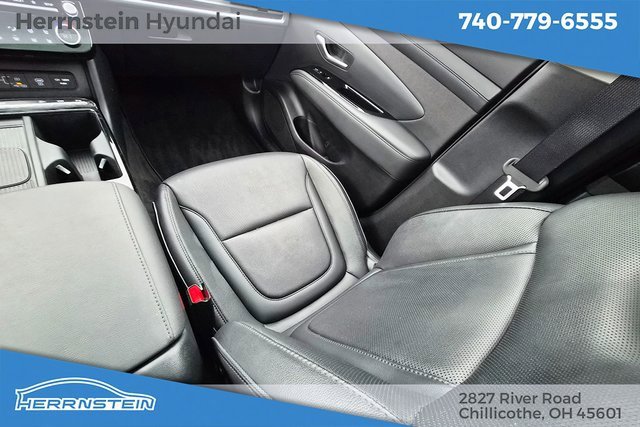 Certified 2025 Hyundai Tucson Limited image 14