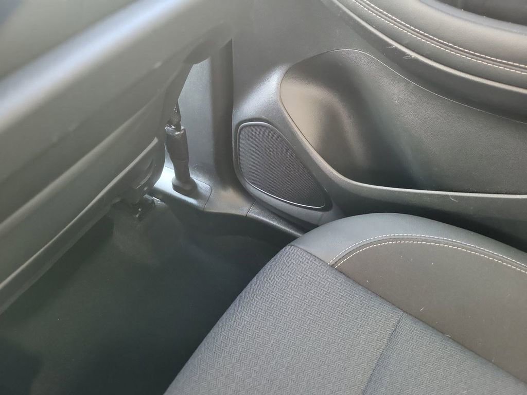 Certified 2020 Buick Encore GX Select w/ Experience Buick Package image 14