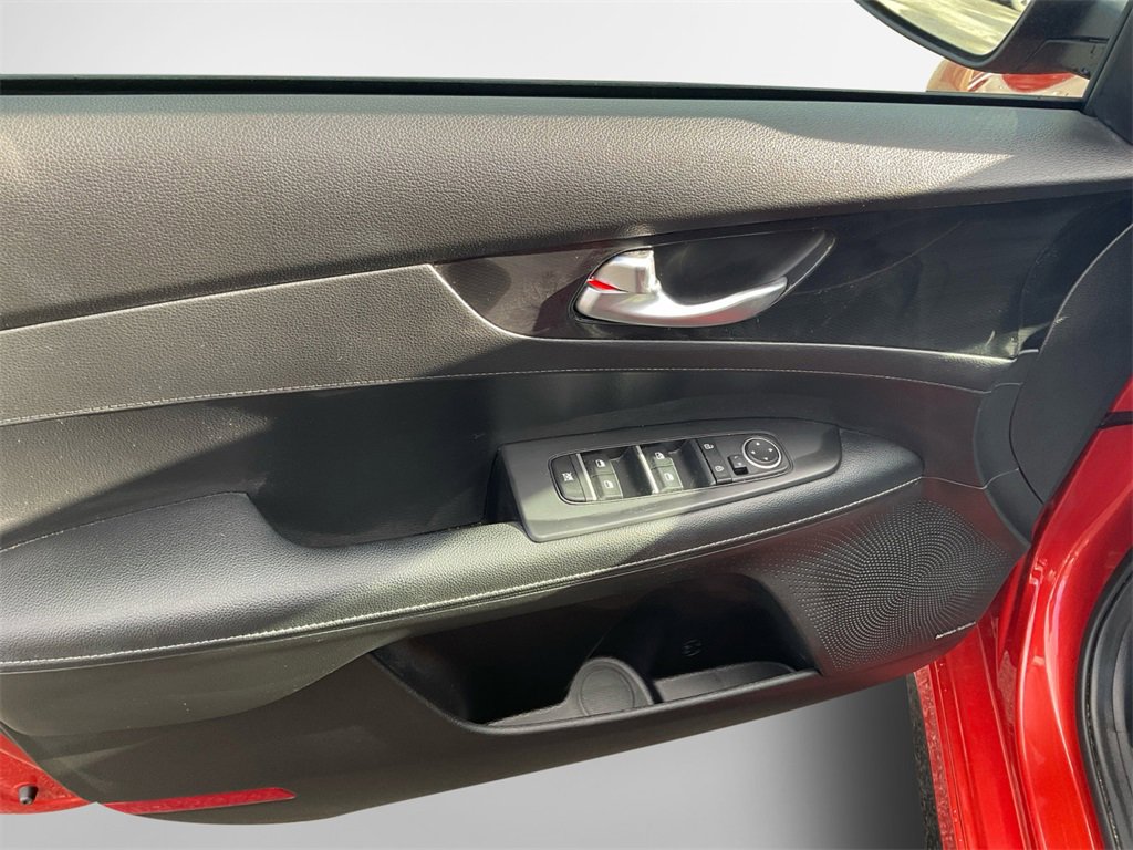 Used 2023 Kia Forte GT-Line w/ GT-Line Premium Package image 14