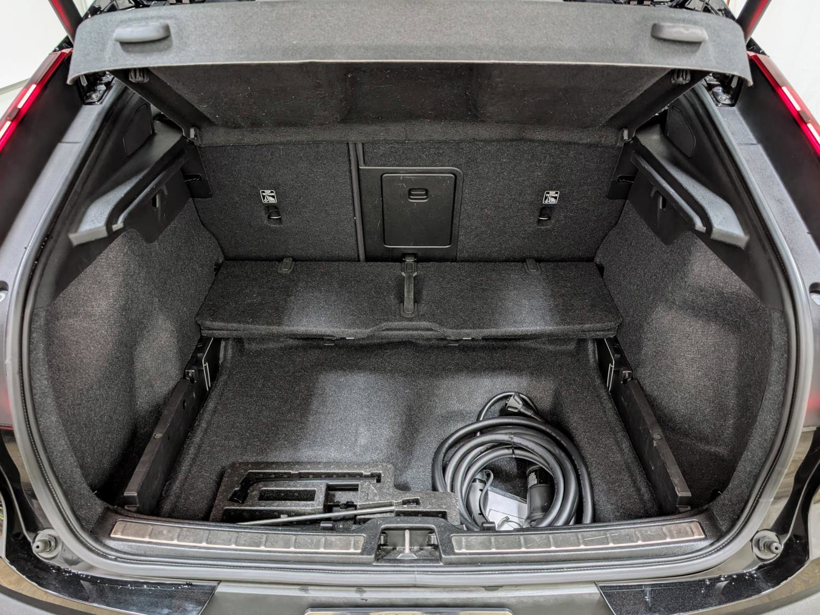 Used 2023 Volvo C40 P8 Recharge Ultimate AWD/4WD image 20