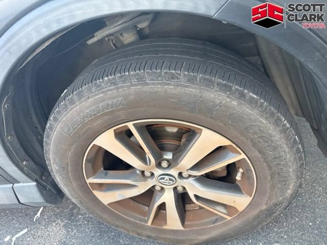 Used 2017 Toyota RAV4 XLE FWD image 10