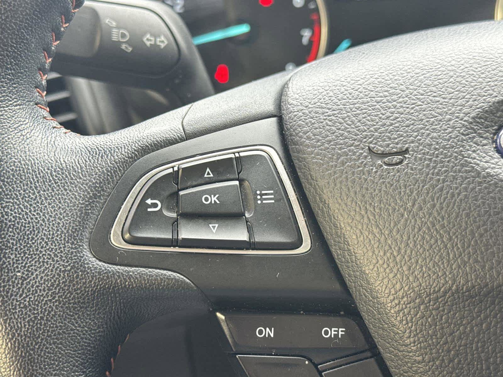 Used 2022 Ford EcoSport SE w/ SE Convenience Package image 25
