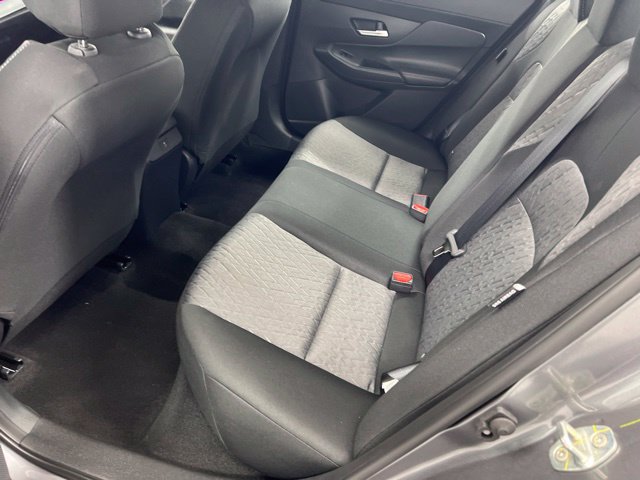 Used 2026 Nissan Sentra SV w/ SV Convenience Package FWD image 10
