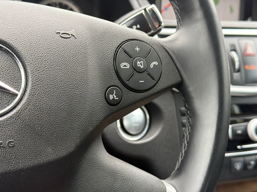 Used 2011 Mercedes-Benz E 350 4MATIC Sedan image 18