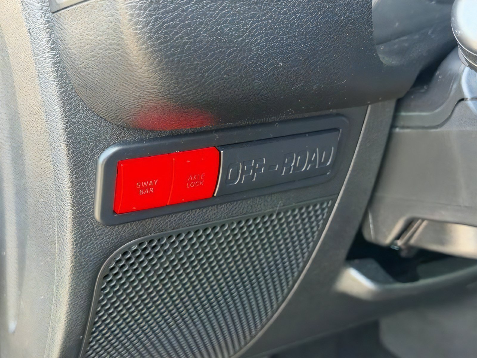 Used 2016 Jeep Wrangler Unlimited Rubicon AWD/4WD image 15