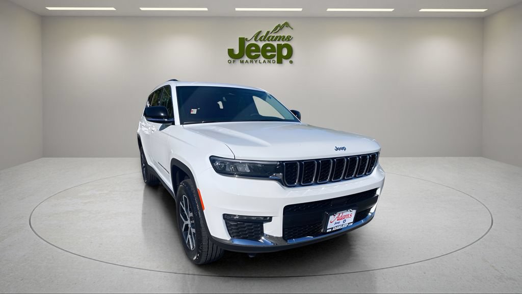 Used 2023 Jeep Grand Cherokee L Limited AWD/4WD image 3