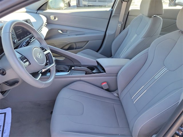 Used 2025 Hyundai Elantra Sport image 17