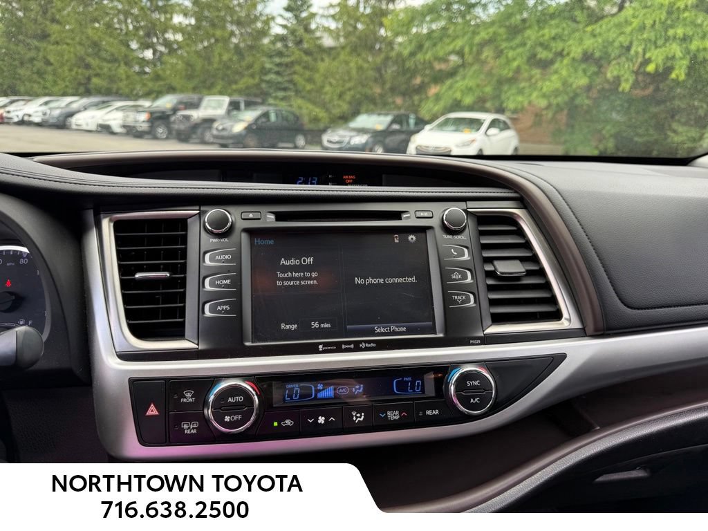Used 2018 Toyota Highlander Plus AWD/4WD image 31