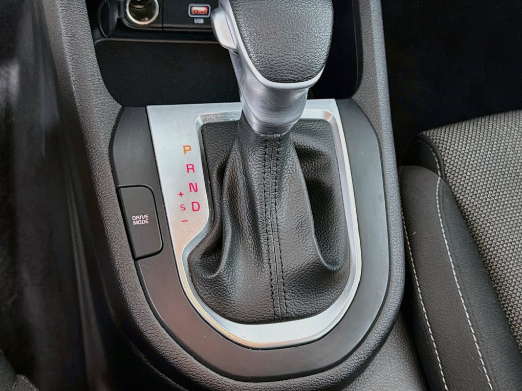 Used 2022 Kia Forte LXS FWD image 22
