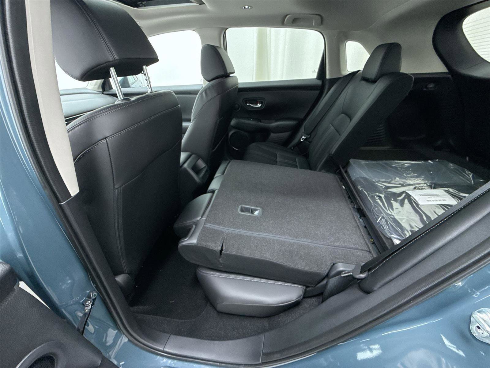 New 2026 Honda HR-V EX-L image 25