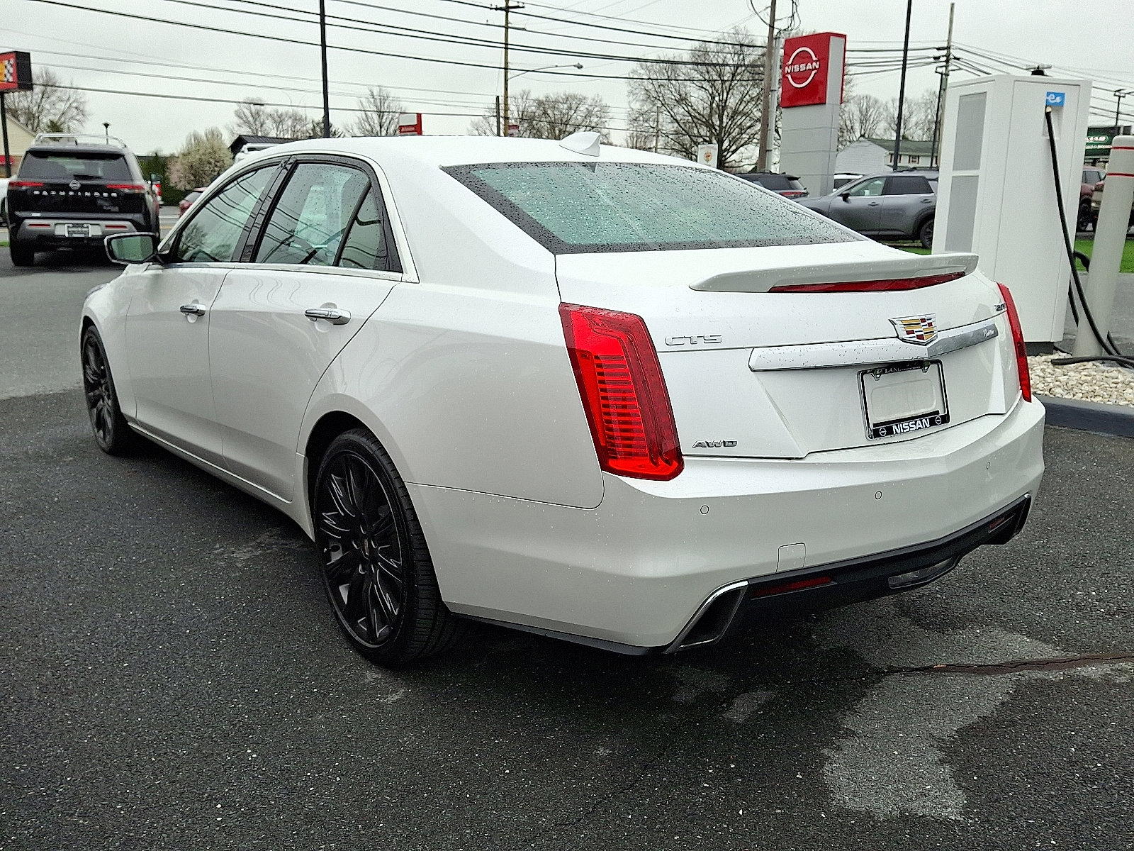 Used 2019 Cadillac CTS Luxury image 3