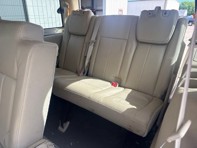 Used 2016 Ford Expedition Limited AWD/4WD image 5