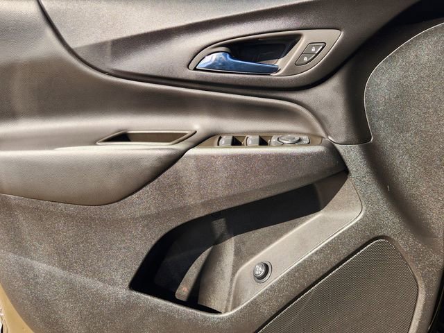 Used 2023 Chevrolet Equinox LT image 22