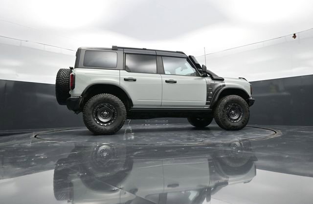 Used 2024 Ford Bronco Everglades image 51