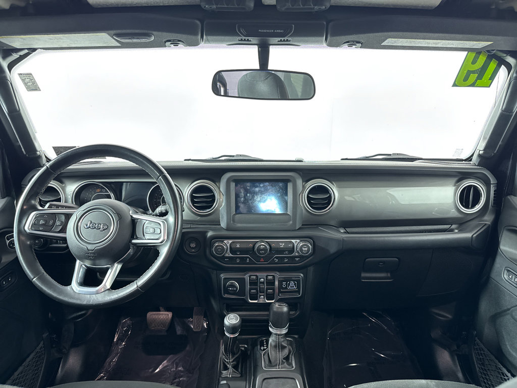 Used 2019 Jeep Wrangler Unlimited Sahara w/ Safety Group image 4