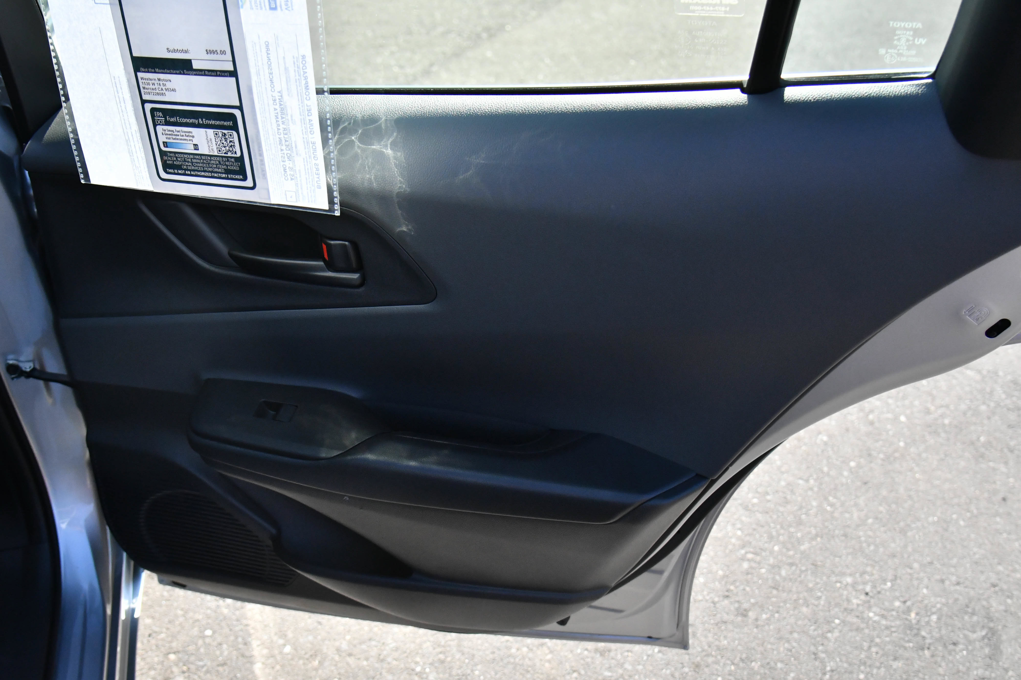Used 2024 Toyota Prius LE FWD image 39