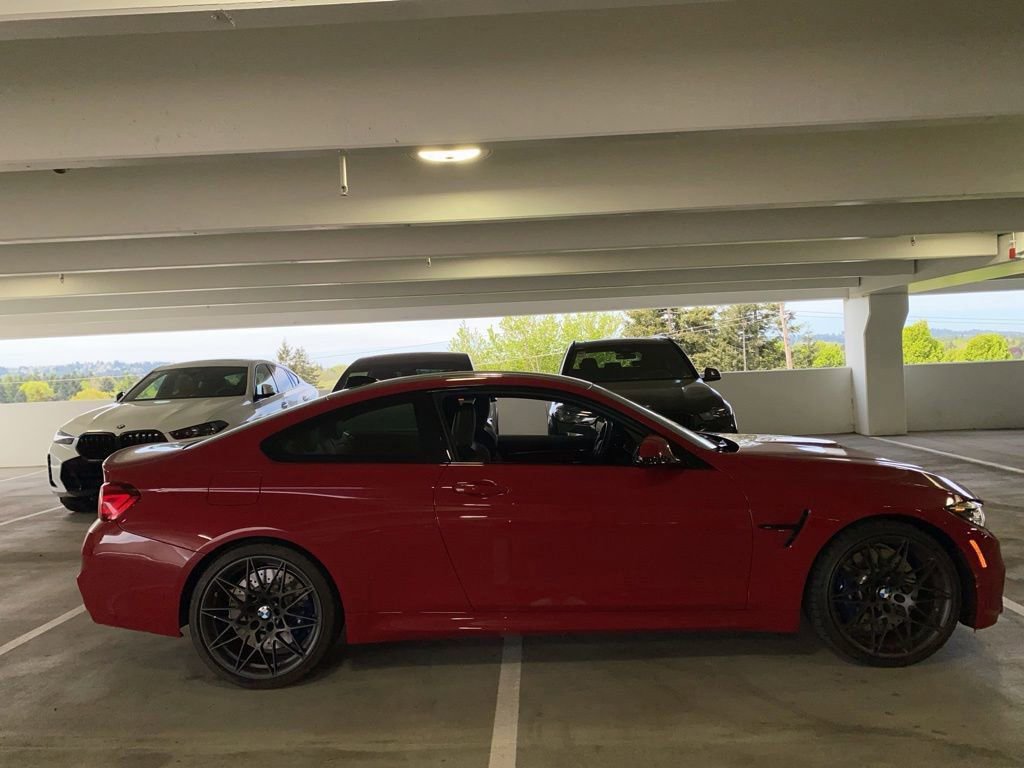 Used 2020 BMW M4 Coupe w/ Competition Package RWD image 3