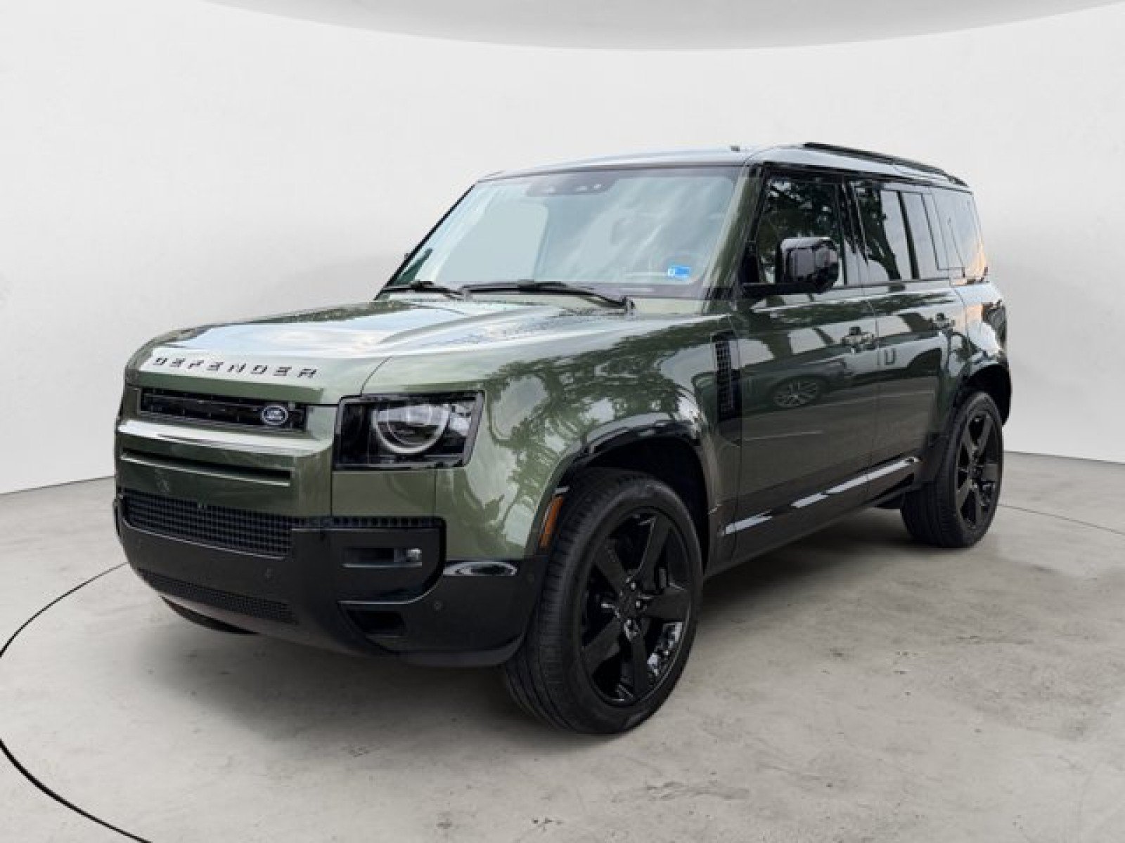 New 2026 Land Rover Defender 110 X-Dynamic SE AWD/4WD image 1