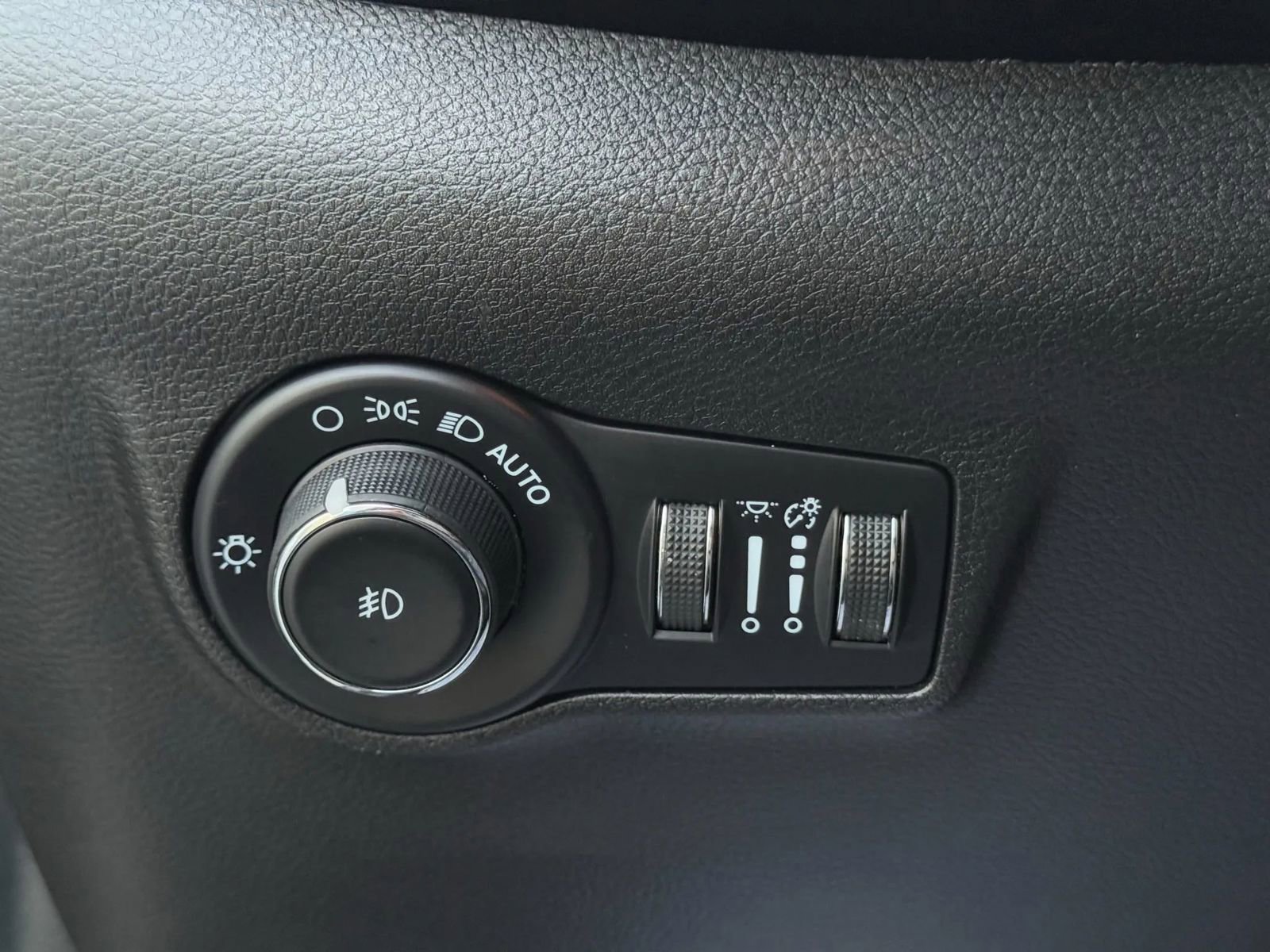 Used 2024 Jeep Compass Trailhawk image 25