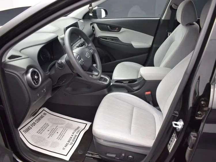Used 2023 Hyundai Kona SEL AWD/4WD image 14