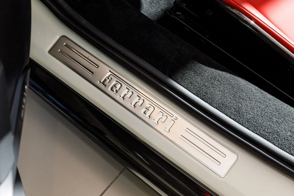 Used 2024 Ferrari 296 GTS RWD image 29