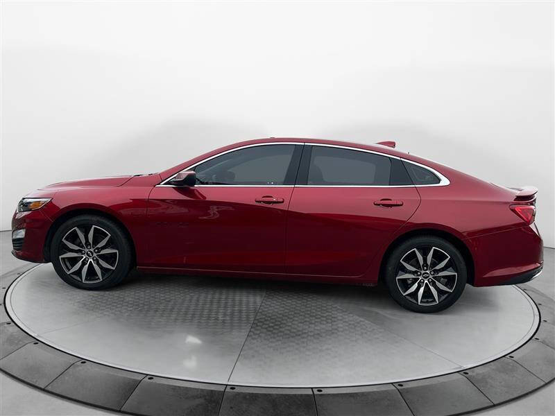 Used 2023 Chevrolet Malibu RS image 2