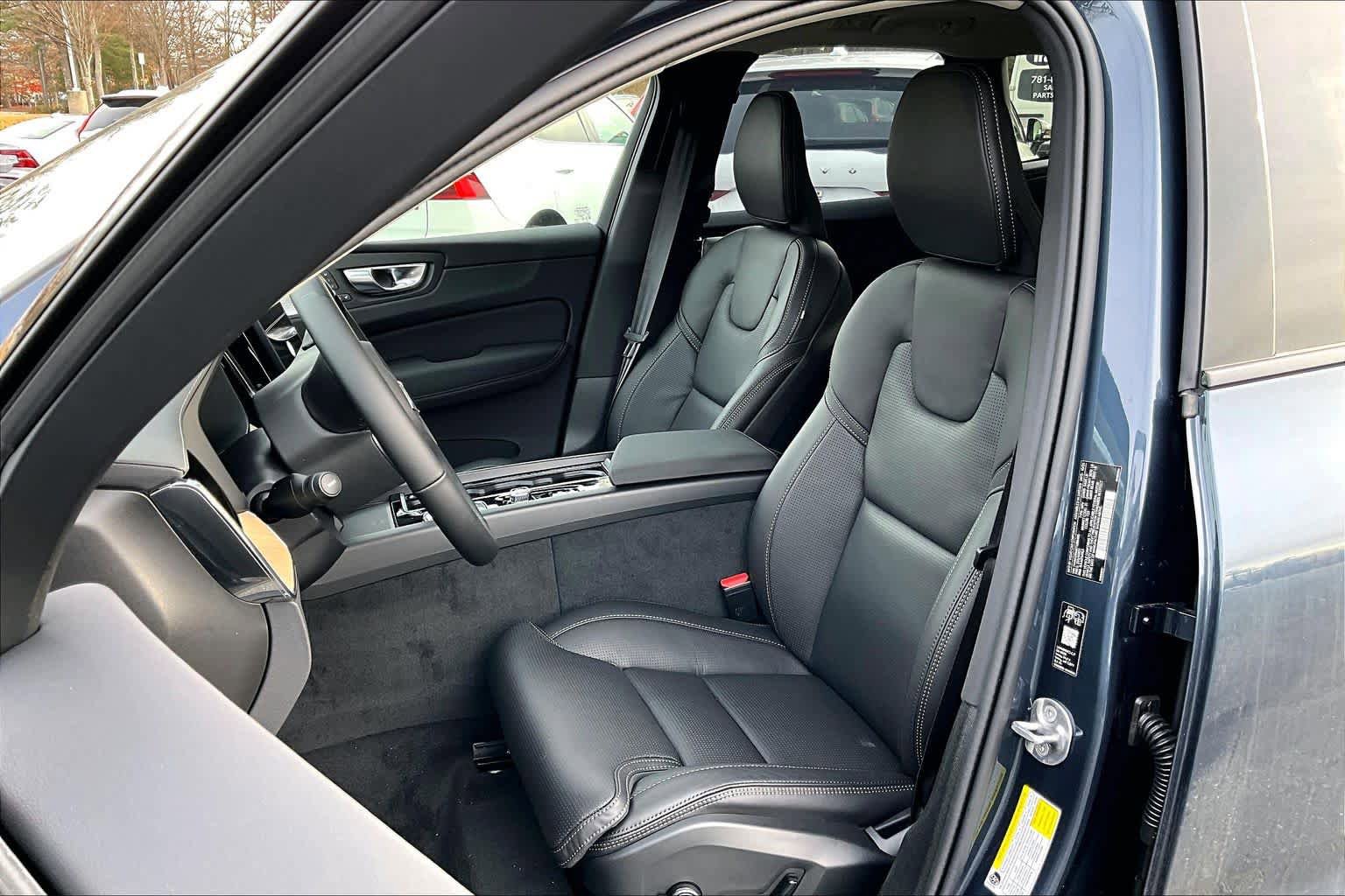 New 2026 Volvo XC60 B5 Ultra w/ Protection Package Premier image 13