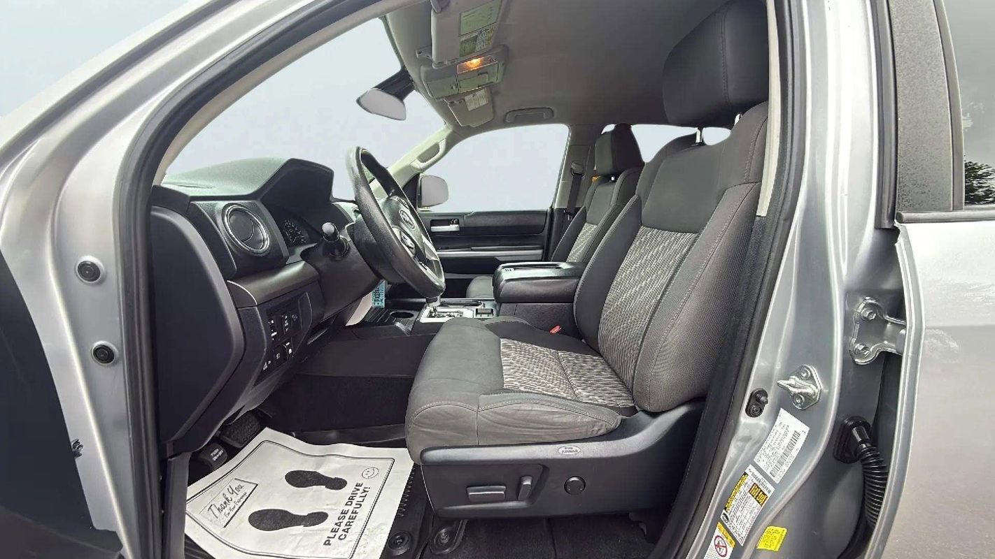 Used 2018 Toyota Tundra SR5 image 19