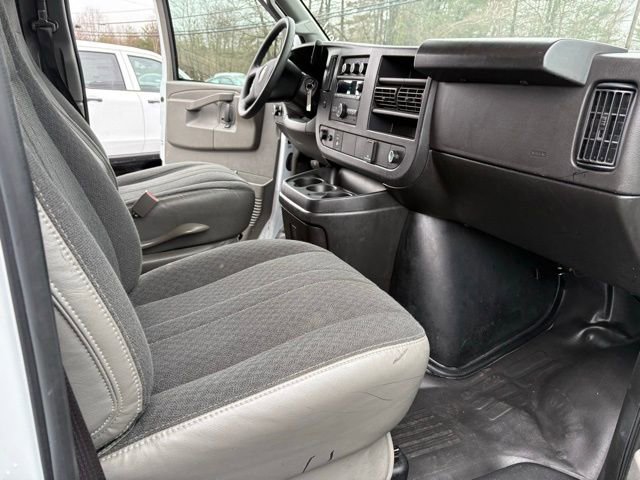 Used 2024 Chevrolet Express 2500 w/ Driver Convenience Package image 26
