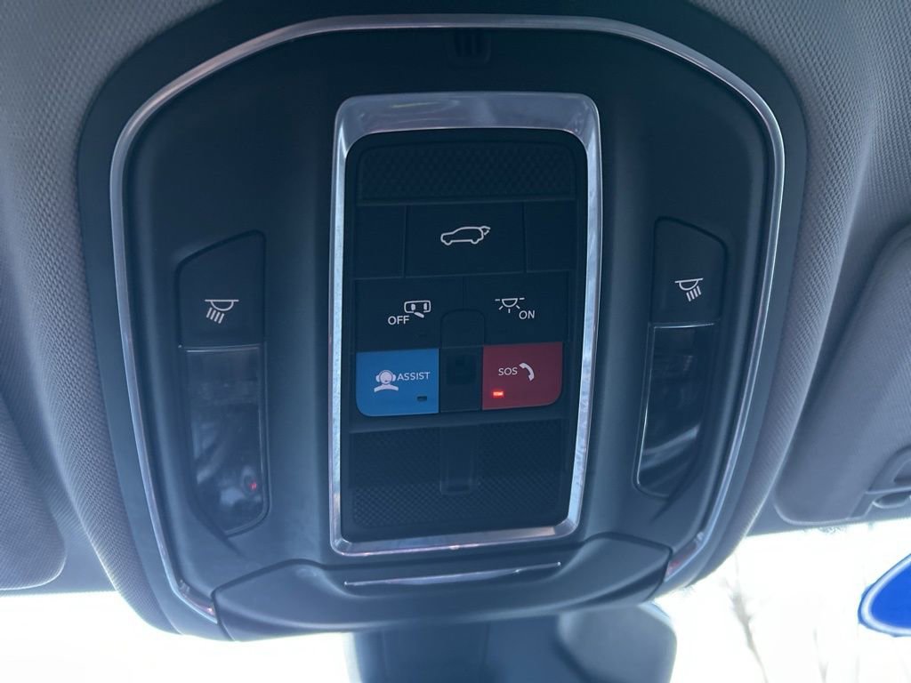 Used 2022 Jeep Grand Cherokee L Laredo w/ Luxury Tech Group I image 31