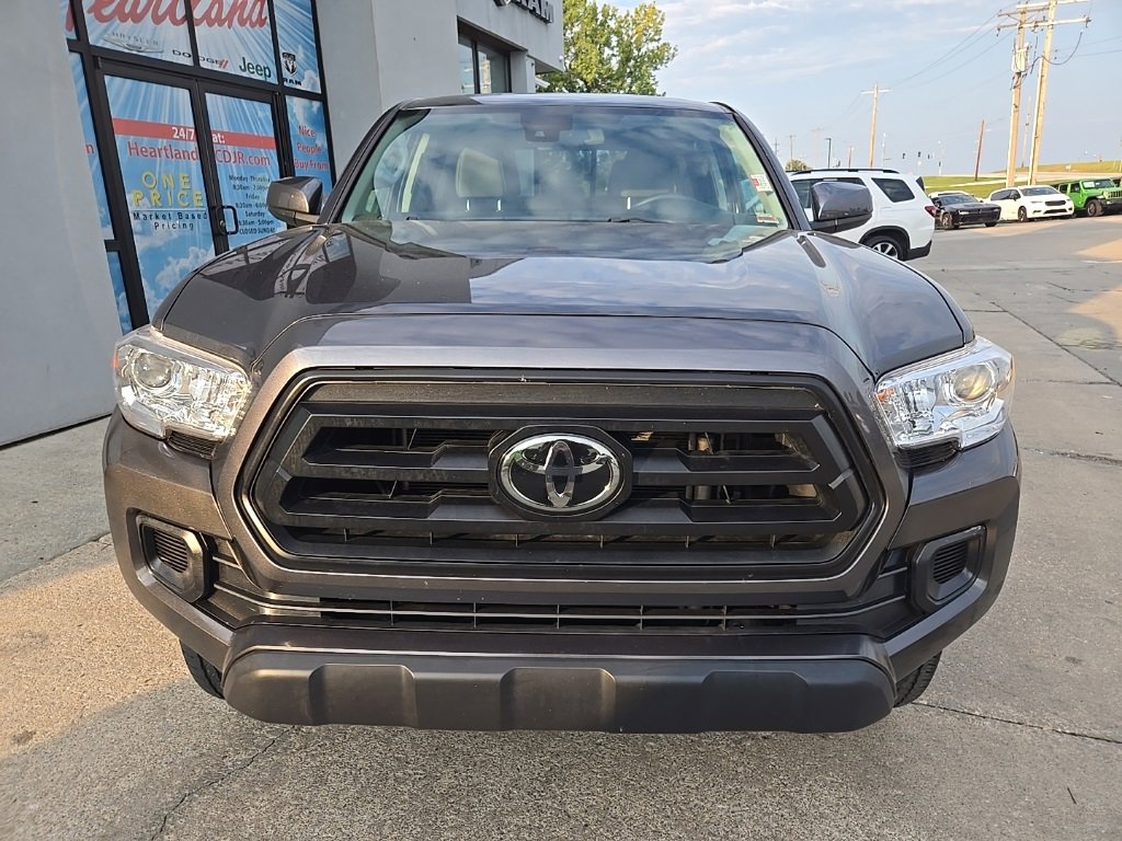 Used 2022 Toyota Tacoma SR image 17