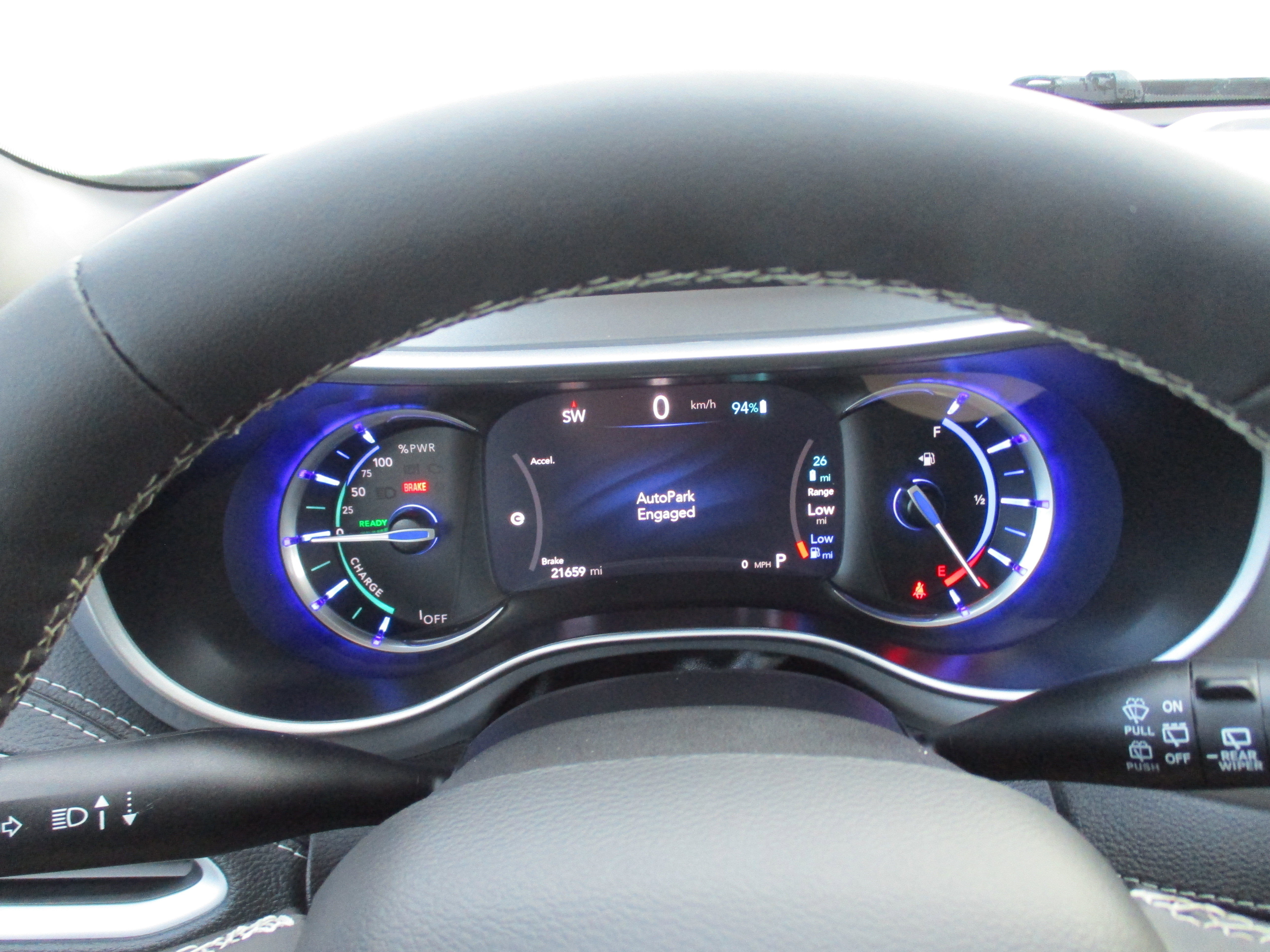 Used 2023 Chrysler Pacifica Touring-L w/ S Appearance Package image 18