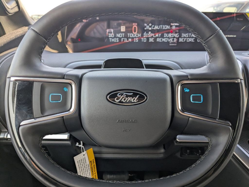 New 2025 Ford Expedition Max Platinum w/ Stealth Performance Package image 31