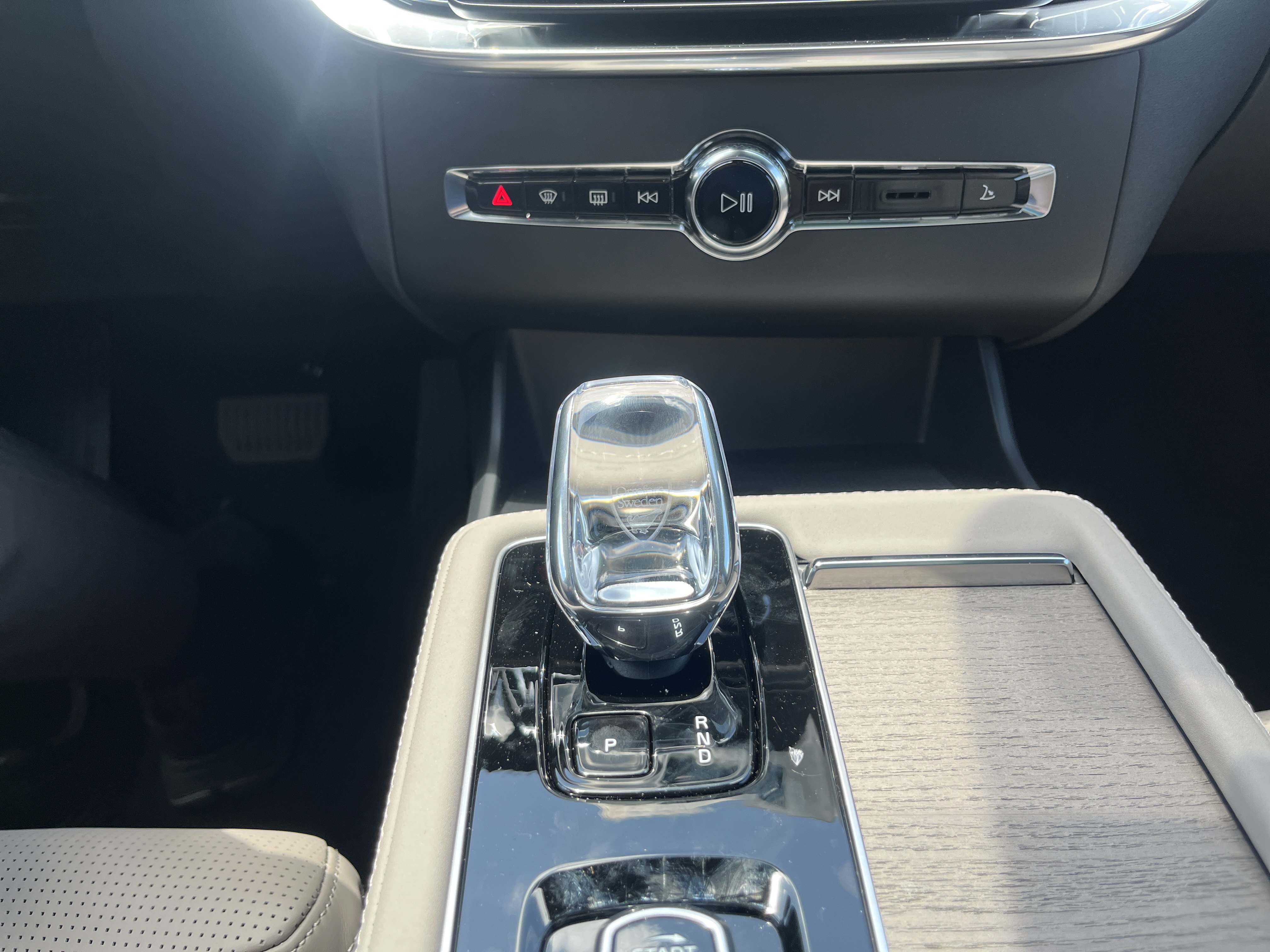 New 2026 Volvo XC90 T8 Ultra w/ Protection Package Premier AWD/4WD image 24