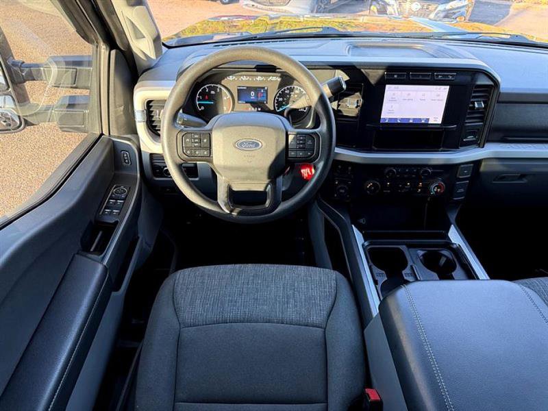 Used 2024 Ford F250 XLT w/ FX4 Off-Road Package image 18