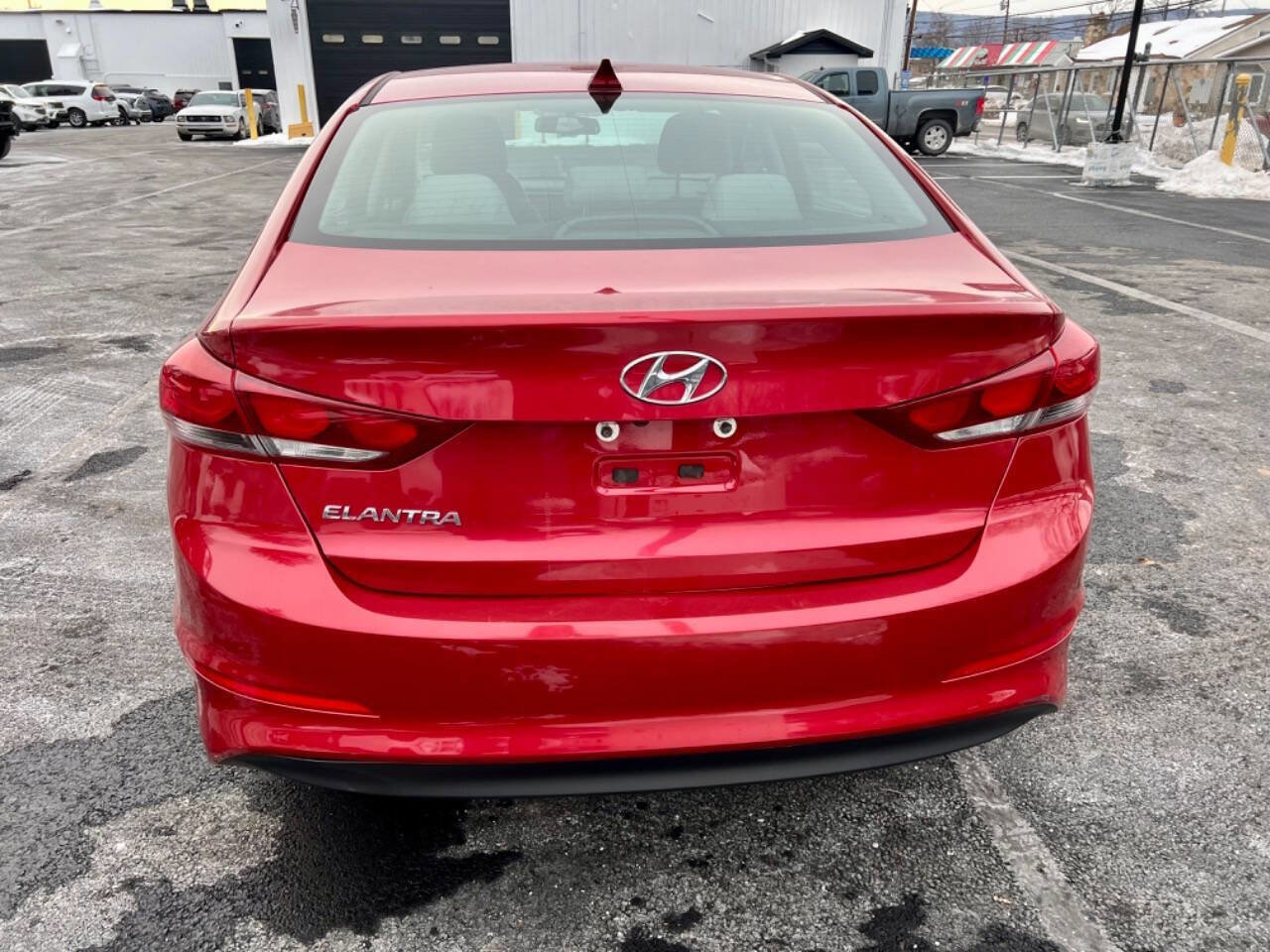Used 2018 Hyundai Elantra SEL w/ Cargo Package image 5