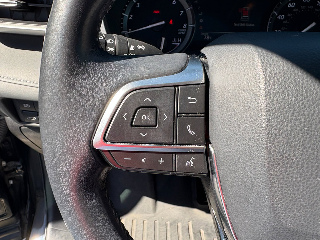 Used 2021 Toyota Highlander XLE image 13