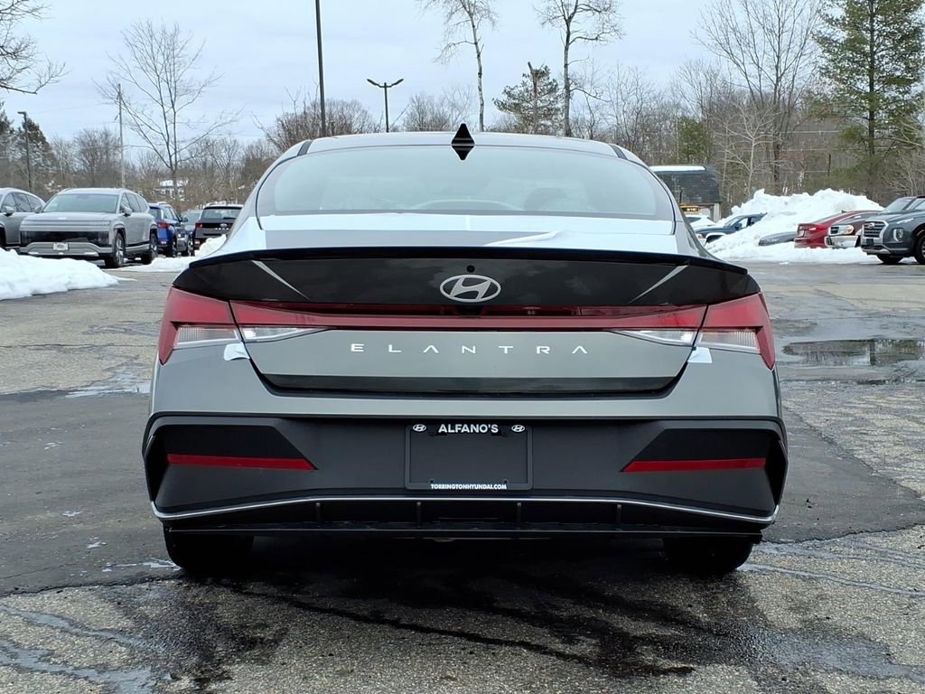 New 2026 Hyundai Elantra Sport image 3