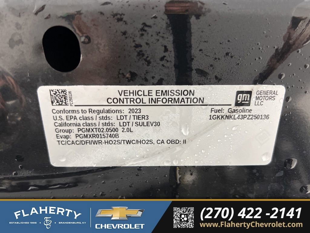 Used 2023 GMC Acadia SLE w/ Driver Convenience Package image 17