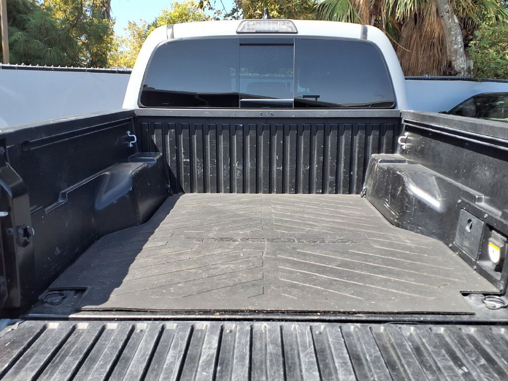 Used 2019 Toyota Tacoma TRD Off-Road w/ Exterior Package AWD/4WD image 6
