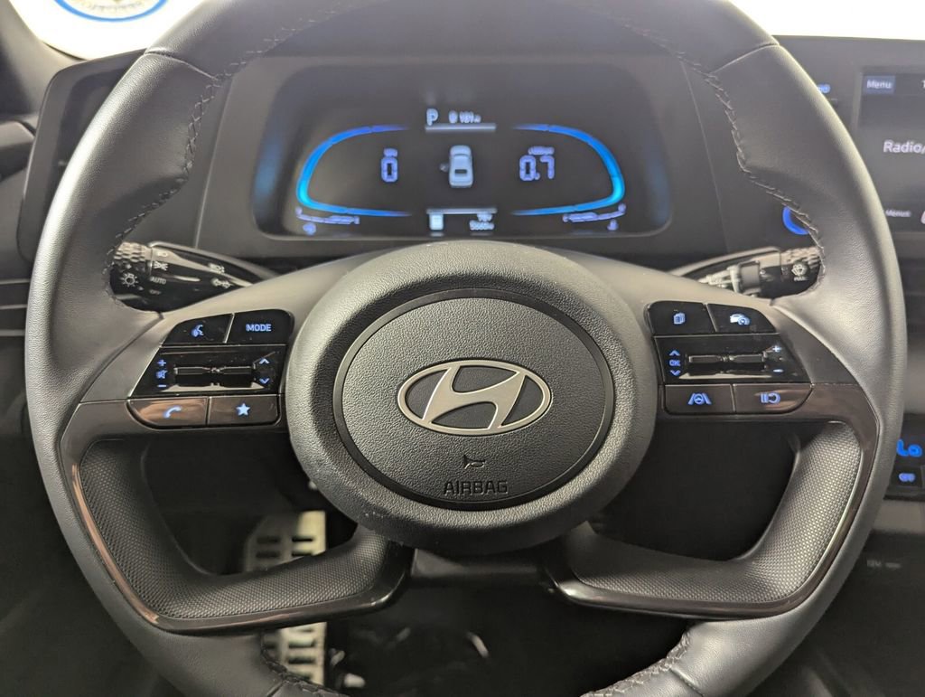 Used 2026 Hyundai Elantra Sport image 18