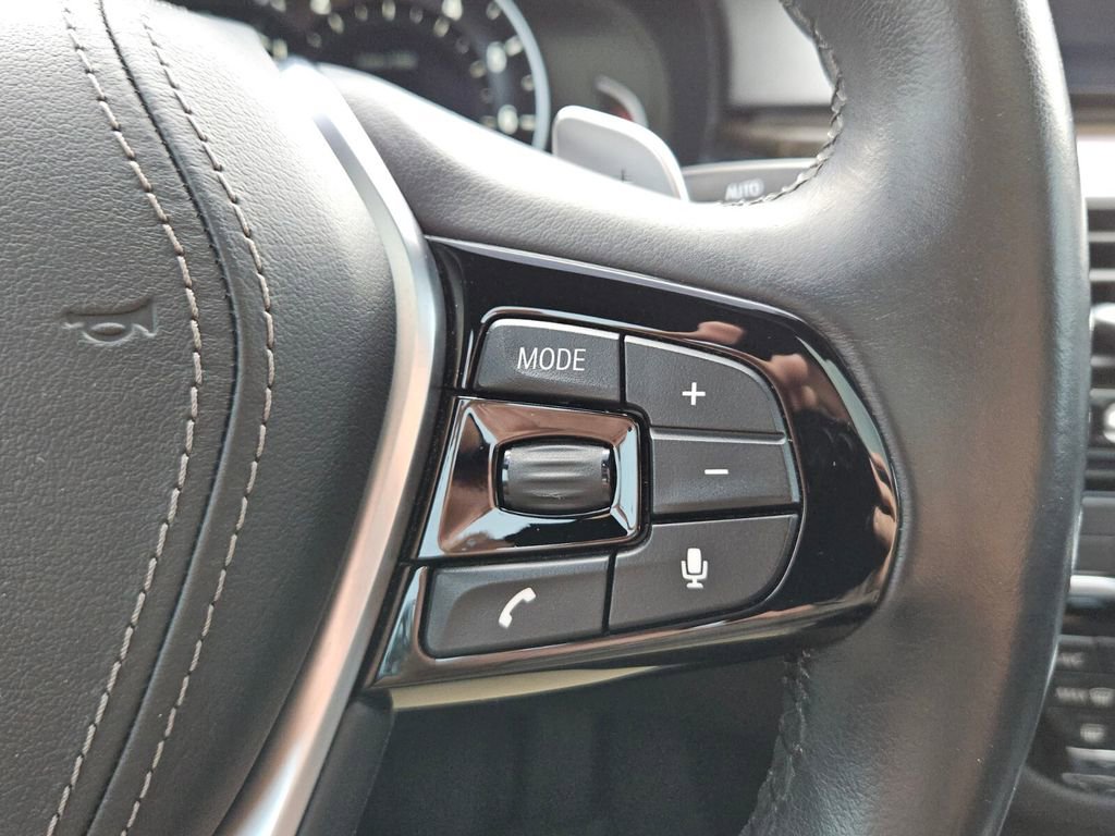 Used 2019 BMW 540i w/ Convenience Package RWD image 24
