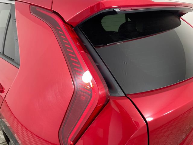 Certified 2025 Kia Niro Wind w/ Wind Preserve Package image 18