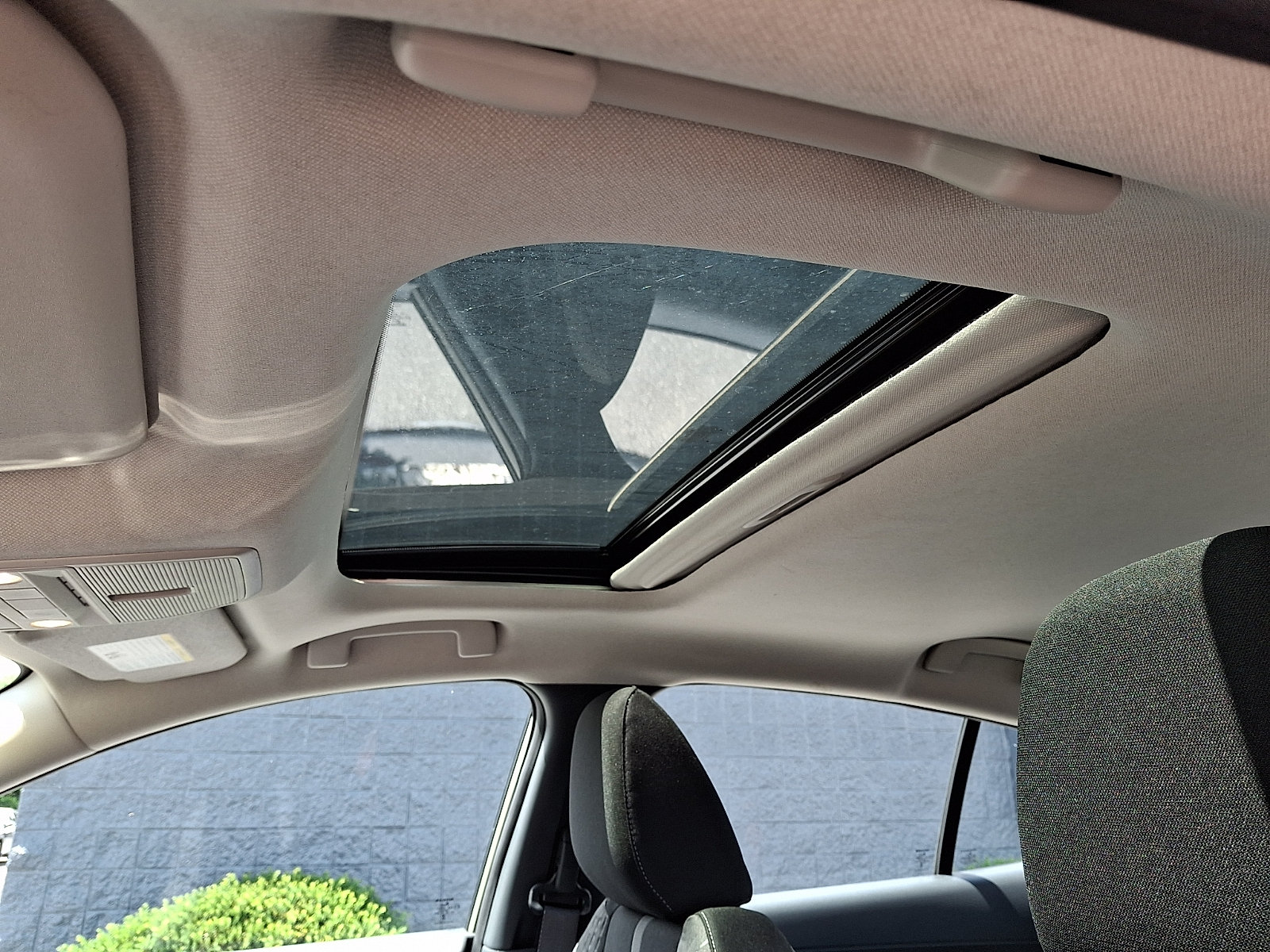 Certified 2026 Nissan Sentra SV w/ SV Convenience Package FWD image 17
