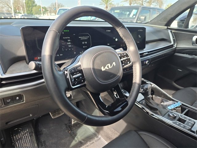 Used 2025 Kia Sorento SX Prestige image 14