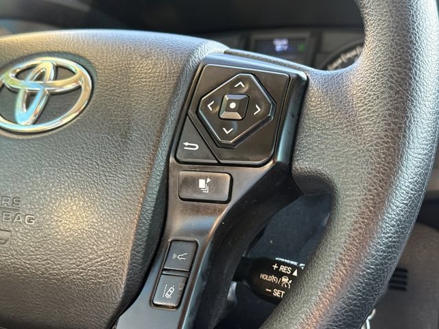 Used 2022 Toyota Tacoma SR w/ SR Convenience Package RWD image 27