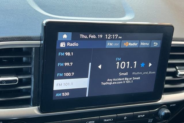 Used 2025 Hyundai Venue SEL image 20