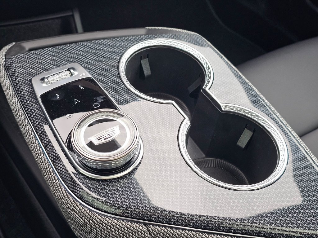 New 2026 Cadillac Optiq Sport 1 AWD/4WD image 32