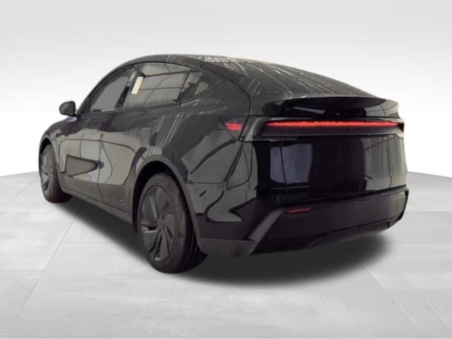 Used 2026 Tesla Model Y 2WD image 4