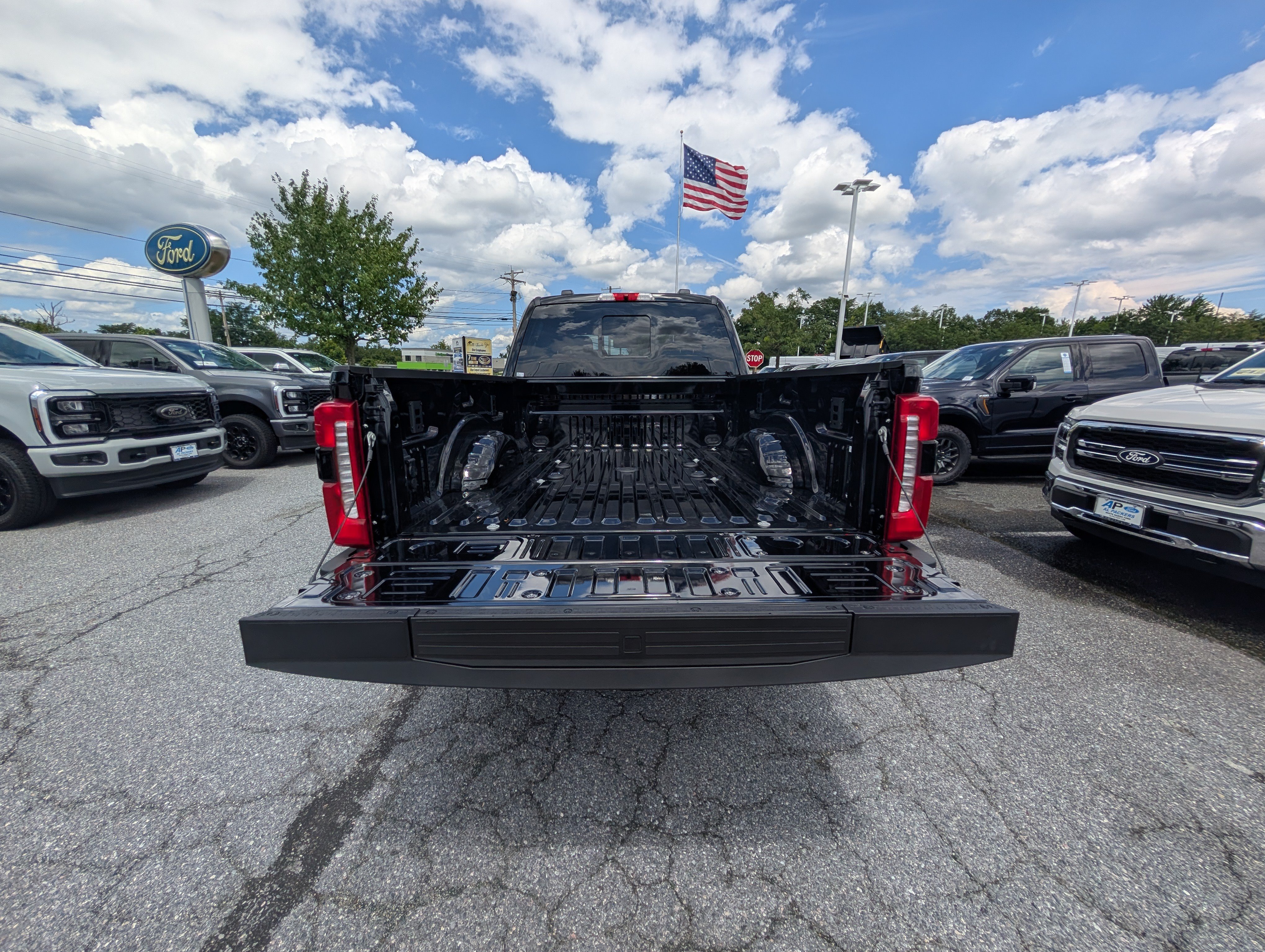 New 2026 Ford F250 Lariat w/ Lariat Premium Package AWD/4WD image 8